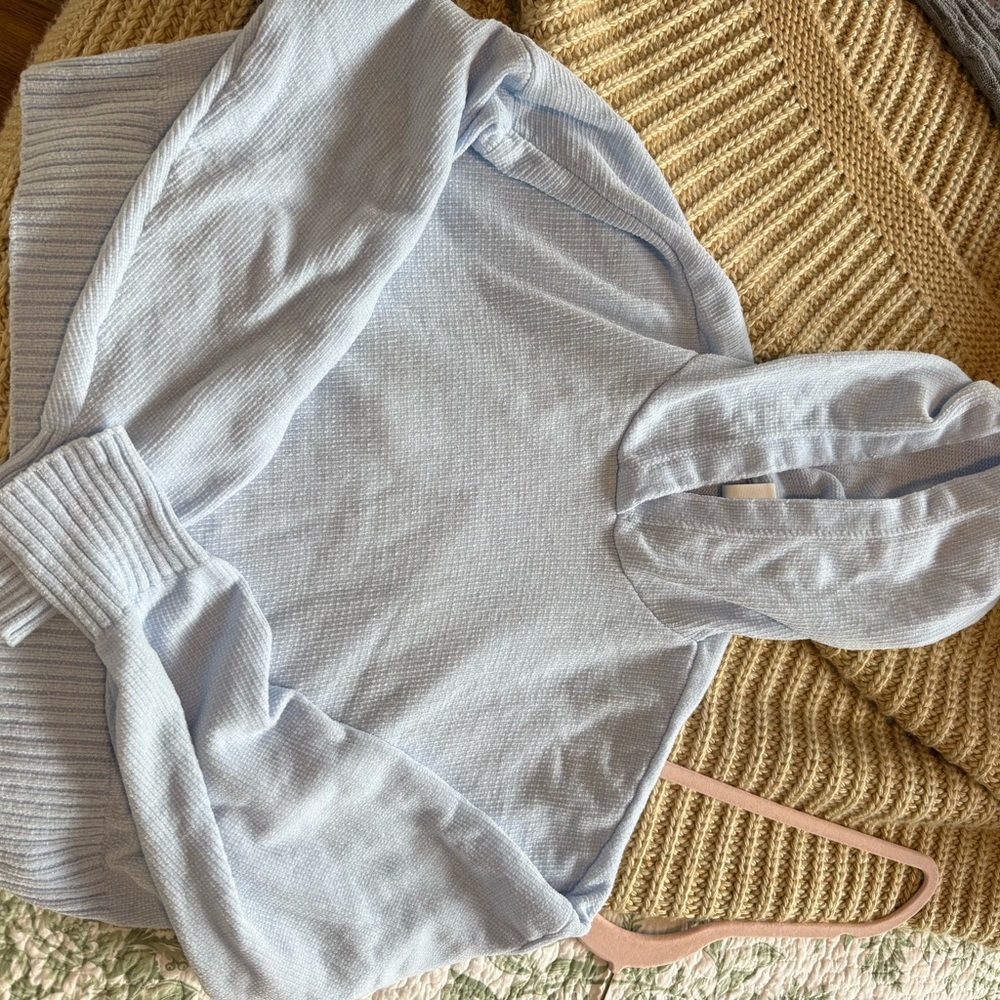 Light Blue Cropped Women's Hoodie